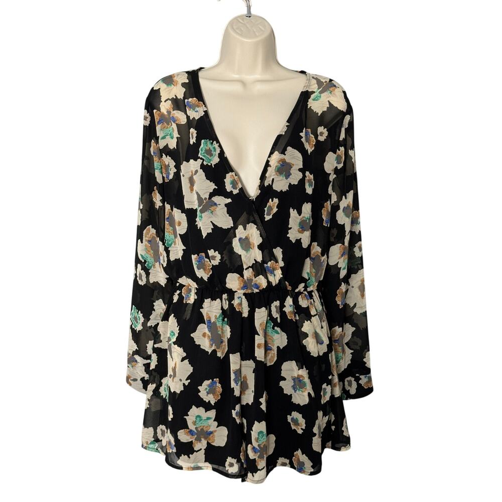 ASTR Floral Long Sleeve Romper Size L